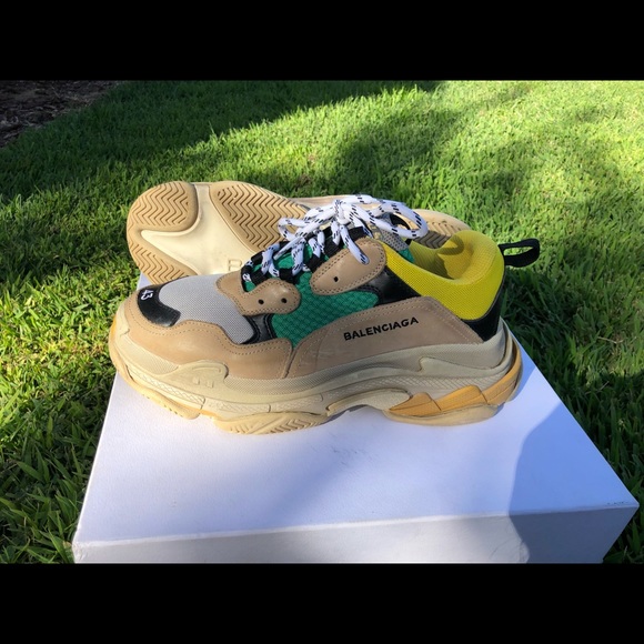 Balenciaga triple s